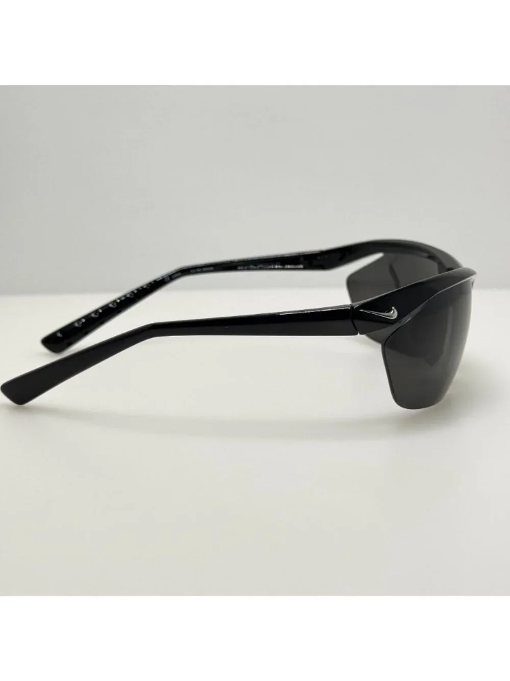 Nike Sunglasses EV0752 065 303 Black Polarized 71-11-125 W/ Box